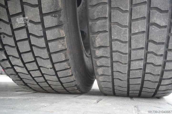 Camion-grue Renault D16 / NEW Tow truck 7.7 m / 170 tho. km