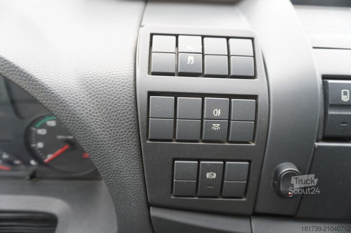 Caravan Iveco Eurocargo 150 E25 / 90 tho. km !!! / Tow