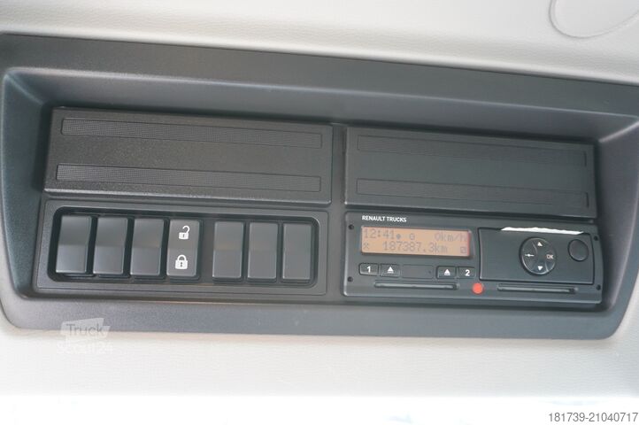 Superstructure de grue Renault D12 / New galvanized tow truck superstru