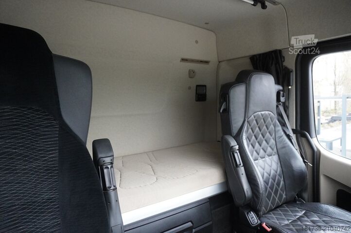 Benne céréalière Mercedes-Benz Actros 3563 8x4 / Tipper for grain 20 t