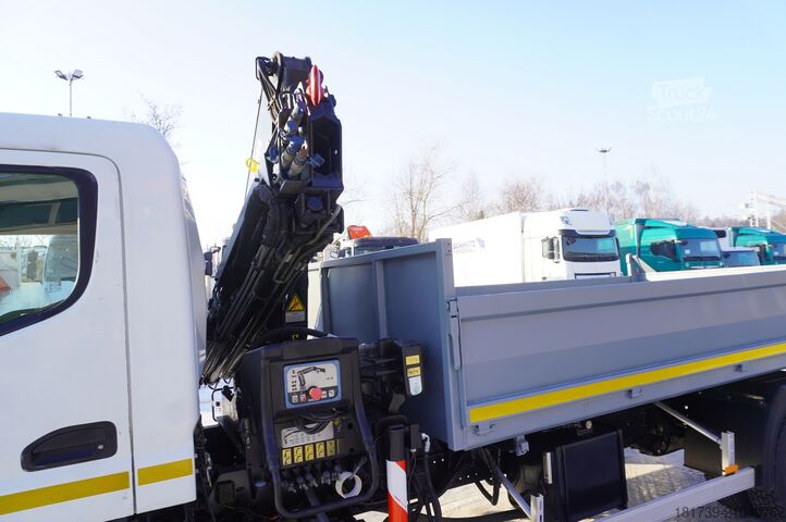 Benne trilatérale Mitsubishi Fuso Canter 9C18 / HDS HIAB 066 B-2 DUO