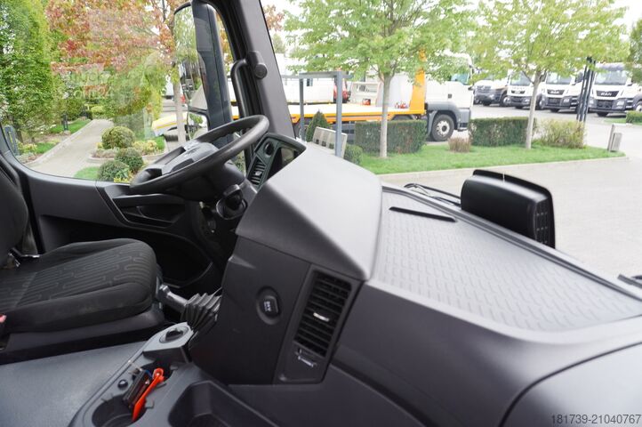 Trilaterale kiepbak Mercedes-Benz Arocs 2636 / 6x4 / HDS Fassi / 3-Way Tip