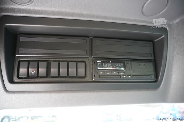 Porte-conteneurs DAF LF 55.220 GUIMA DAF LF 55.220 Skip loader GUIMA PALFINGER