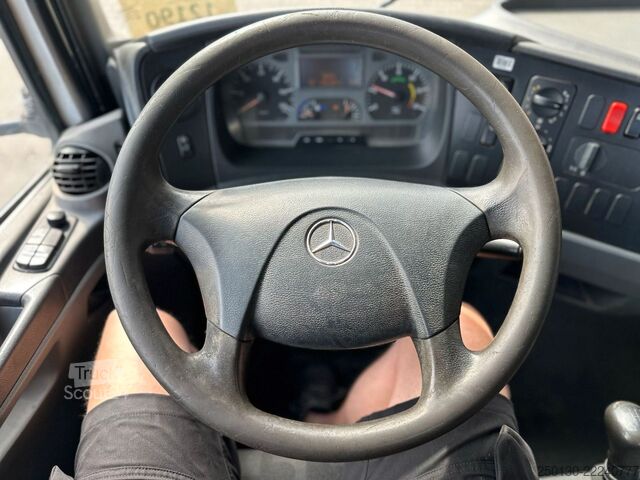 Driezijdige kipper bestelwagen MERCEDES-BENZ Atego 818 4x2 BB MEILLER DSK /AHK/