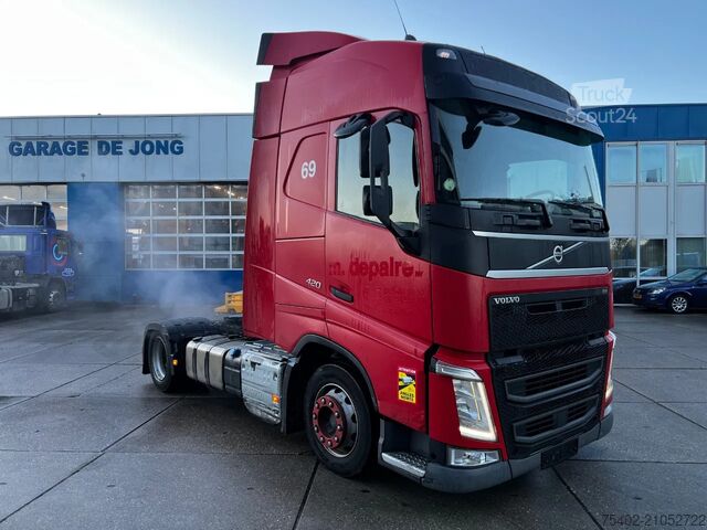 Standard tractor Volvo FH 13.420 Globetrotter / Mega / 2x Tank