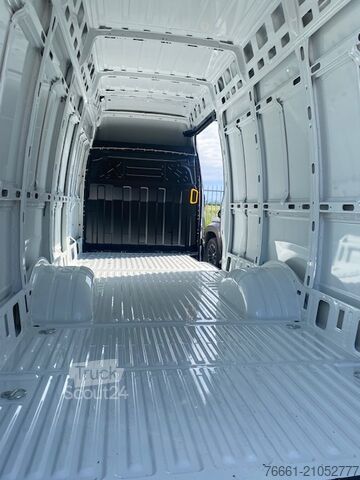 Komercijalno vozilo sa visokim krovom Iveco DAILY 35C12 V 4100 H3 Quad-Tor RG