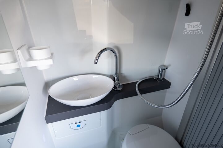 SUNLIVING V 55 SP TENTTOP - COMFORT EDITION MINI VAN Z W.C.-jem NOVO SUNLIVING V 55 SP TentTop - COMFORT EDITION