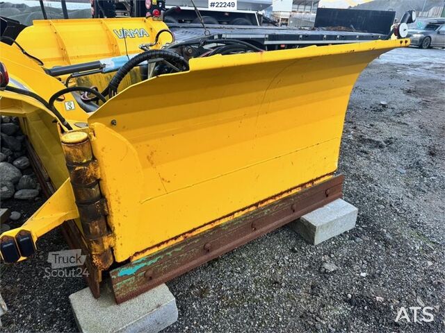 Vama EAU4800K lama spartineve pieghevole ad ali per camion Vama EAU4800K folding wing plow for truck