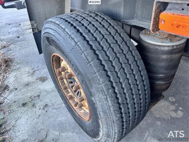 Rimorchio Maur a tre assi Maur Triple-Axle Trailer