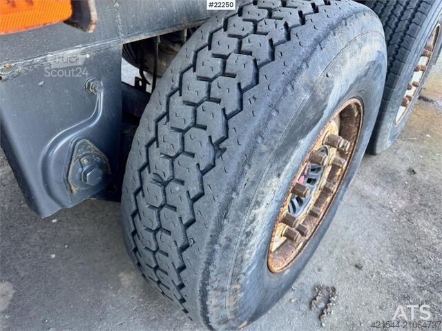 Rimorchio Maur a tre assi Maur Triple-Axle Trailer