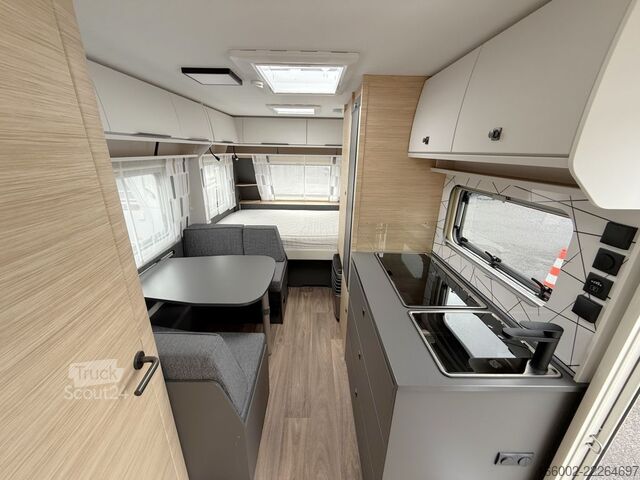 Przyczepa kempingowa FENDT Apero 495 SKM 2.000 kg Truma-Klimaanlage