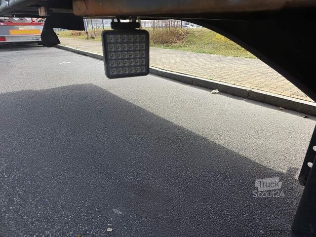 Naczepa otwarta z plandeką KRONE Joloda Mega Gardine, Lift, Hubdach