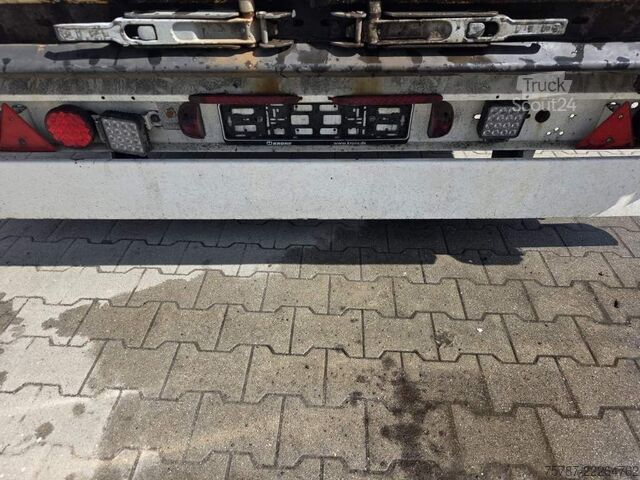 Naczepa otwarta z plandeką KRONE Gardine Lowliner, Joloda-Schienen, Hubdach