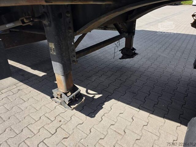 Naczepa otwarta z plandeką KRONE Gardine Lowliner, Joloda-Schienen, Hubdach