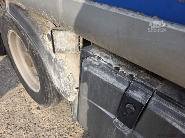 Mozgópadlós félpótkocsi KRAKER 92 cbm Schubboden, Lift,WABCO ABS,sauberer Boden