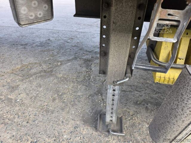 Mozgópadlós félpótkocsi KRAKER 92 cbm Schubboden, Lift,WABCO ABS,sauberer Boden