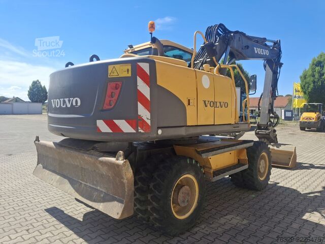 Riteņu ekskavators VOLVO 160 C