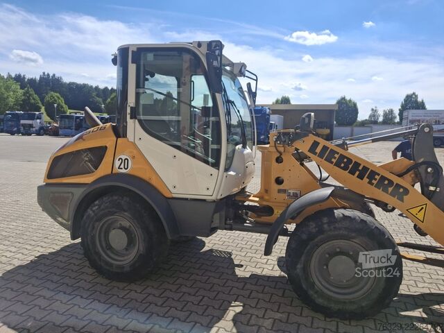 Chargeuse sur pneus LIEBHERR L506c