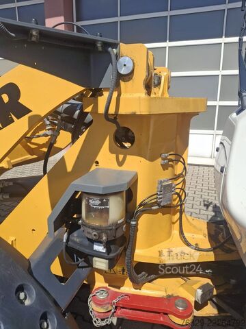 Chargeuse sur pneus LIEBHERR L506c
