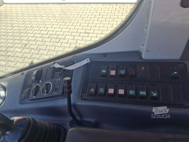 Chargeuse sur pneus LIEBHERR L506c