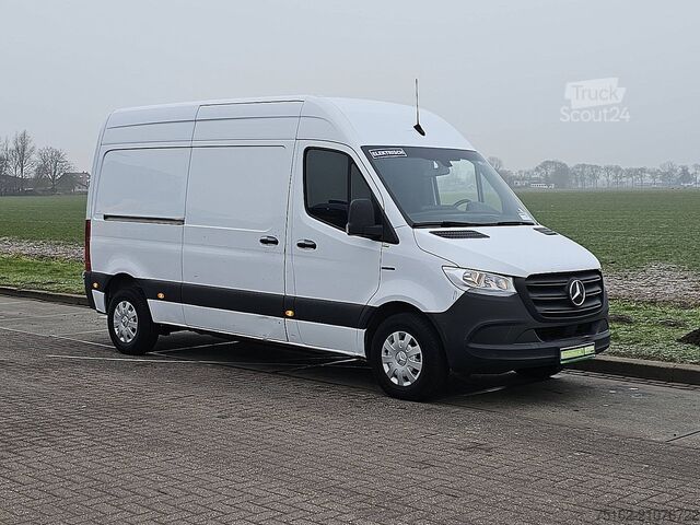 High-roof van MERCEDES-BENZ ESPRINTER L2H2 Elektrisch AC!