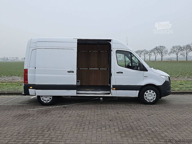 High-roof van MERCEDES-BENZ ESPRINTER L2H2 Elektrisch AC!