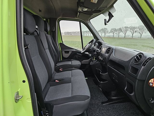 Loading platform RENAULT MASTER 2.3 DCI 130 PUEC