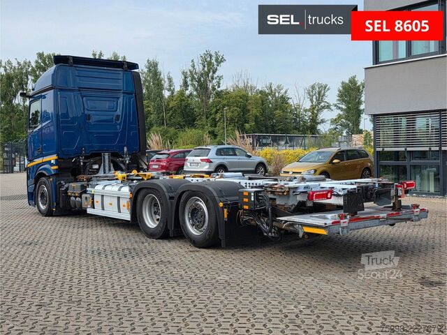 Vaihtolavakuorma-auto MERCEDES-BENZ Actros 2553 / Retarder / Ladebordwand /Lenkachse