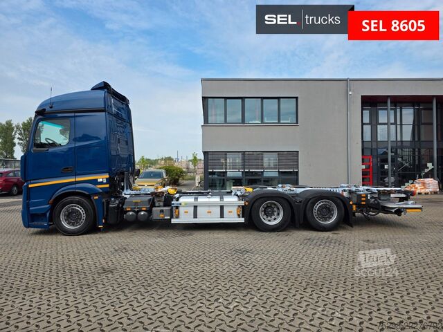 Vaihtolavakuorma-auto MERCEDES-BENZ Actros 2553 / Retarder / Ladebordwand /Lenkachse