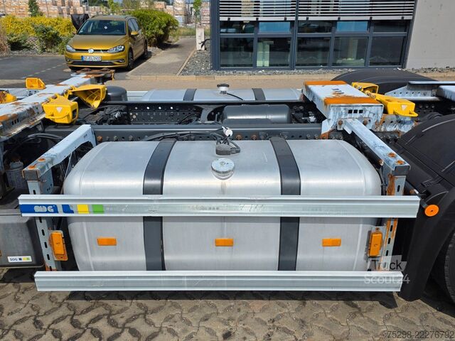 Vaihtolavakuorma-auto MERCEDES-BENZ Actros 2553 / Retarder / Ladebordwand /Lenkachse