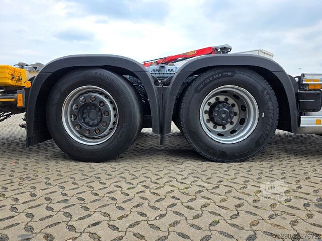 Vaihtolavakuorma-auto MERCEDES-BENZ Actros 2553 / Retarder / Ladebordwand /Lenkachse