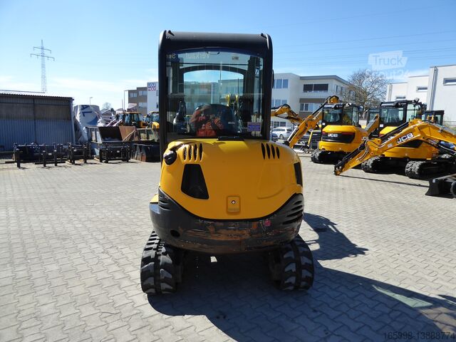 Mini excavatrice JCB 86C-2 TAB