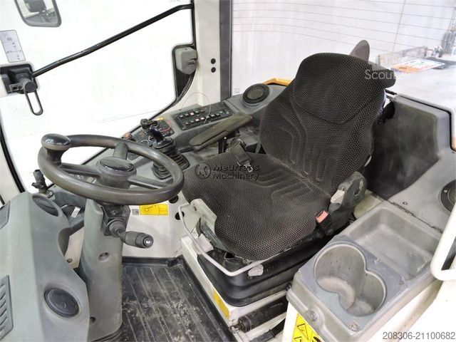 Wheel loader LIEBHERR L508 + FORK