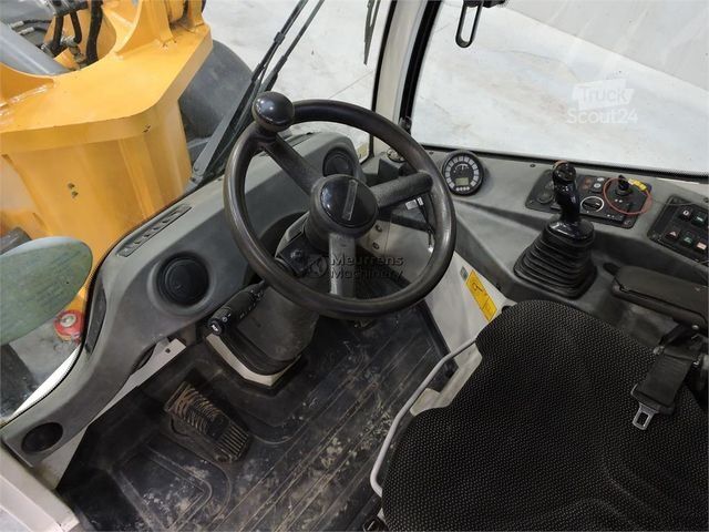 Wheel loader LIEBHERR L508 + FORK