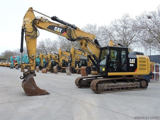 Εκσκαφέας ερπυστριοφόρος CATERPILLAR 323EL