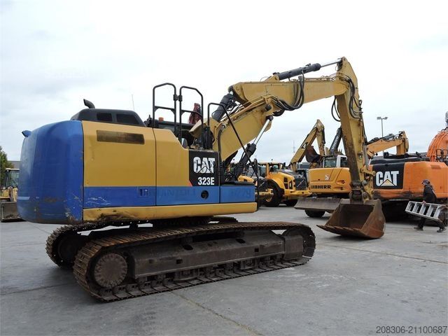 Εκσκαφέας ερπυστριοφόρος CATERPILLAR 323EL