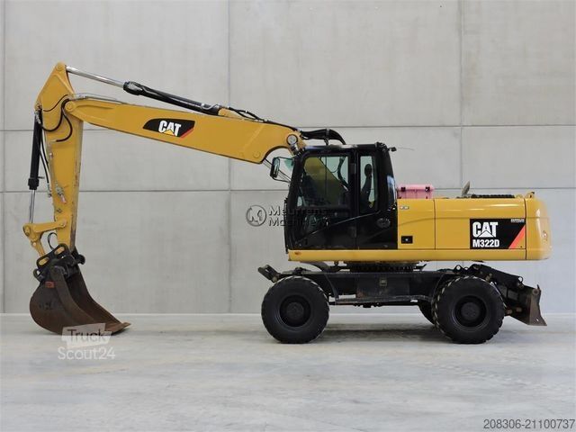 Mobile excavator CATERPILLAR M322D