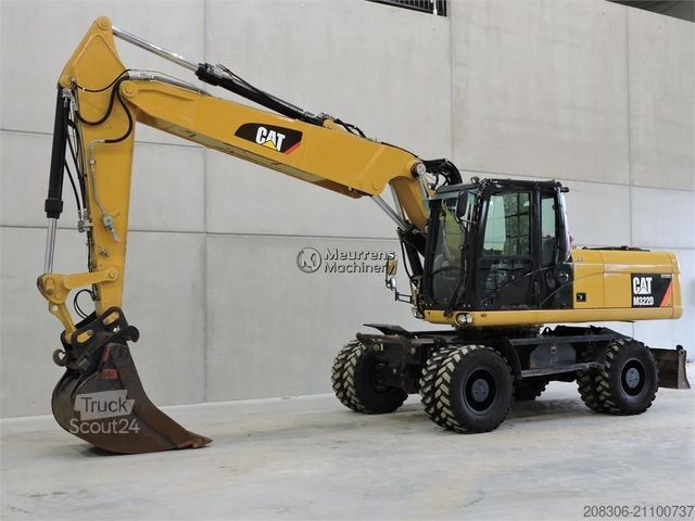 Mobile excavator CATERPILLAR M322D