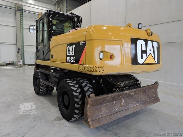 Mobile excavator CATERPILLAR M322D