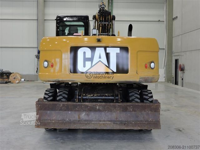 Mobile excavator CATERPILLAR M322D