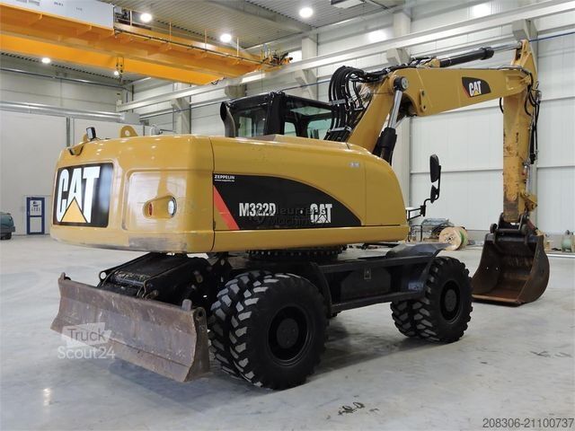 Mobile excavator CATERPILLAR M322D
