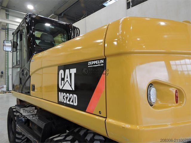 Mobile excavator CATERPILLAR M322D