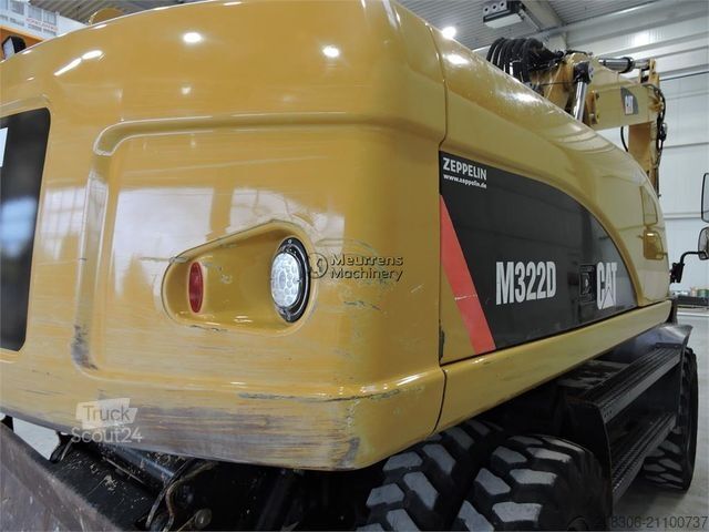 Mobile excavator CATERPILLAR M322D