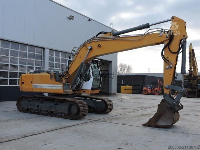 Εκσκαφέας ερπυστριοφόρος LIEBHERR R916