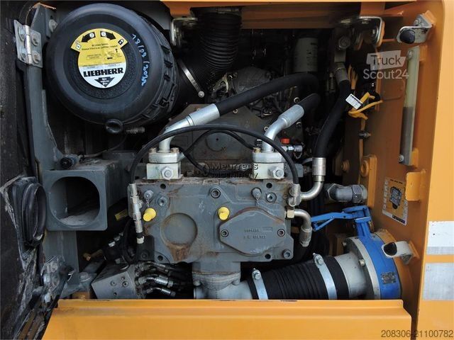 Εκσκαφέας ερπυστριοφόρος LIEBHERR R916