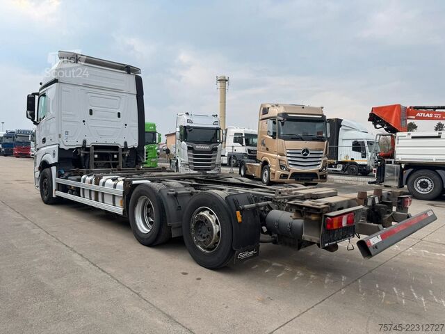 Lastebil med utskiftbar overbygning MERCEDES-BENZ ACTROS 2543 * RETARDER * LIFTACHSE * MULTI *