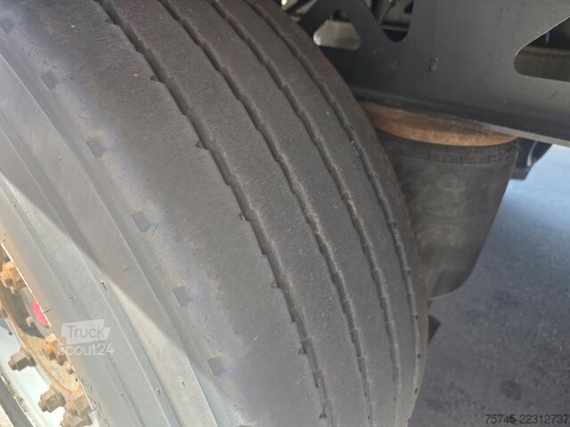 Polpriklopnik za pijače KÖGEL SN 24 **GETRÄNKE*SAF*LIFT*SCHNELLADESYSTEM*