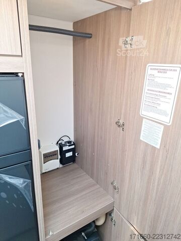 Кемпер с алковен CARADO pro A 464 Automatik, Fußbodenerw, Markise