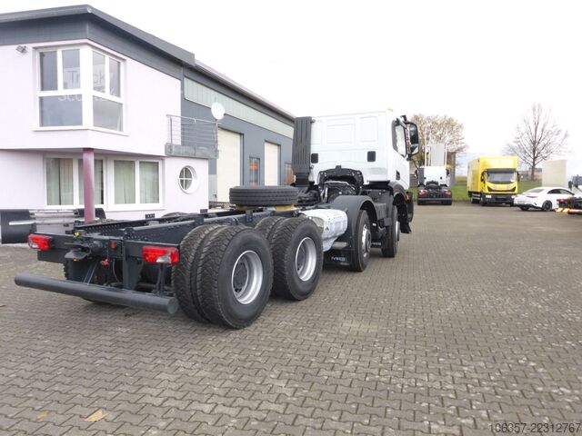 Lastebilchassis IVECO T-Way AD410T54B 8X4 Radstand.4250mm Betonmischer