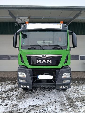 Standard tractor unit MAN TGS 18.500